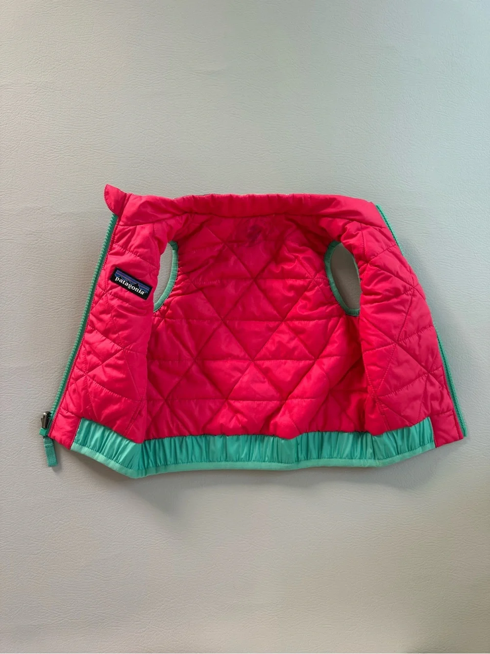 Patagonia Baby Animal Puffer Vest Reversible Pink 3-6M Runs Big like 12-18M